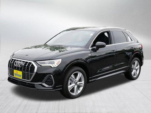 2024 Audi Q3 Premium 45 TFSI S line quattro Tiptronic