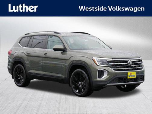 Avocado Green Pearl 2026 Volkswagen Atlas 2.0T SE w/Technology 4MOTION