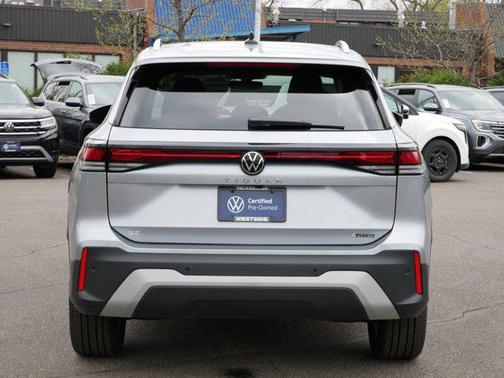 Pyrite Silver Metallic 2025 Volkswagen Tiguan 2.0T SE 4MOTION
