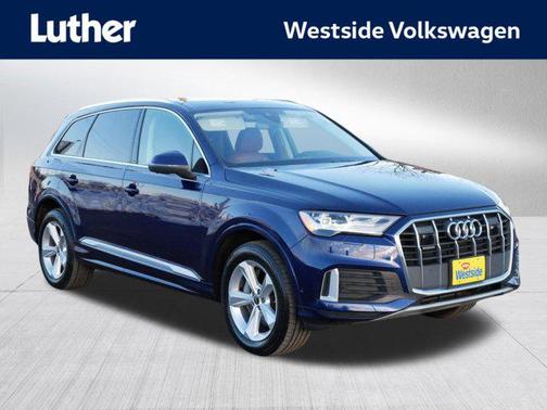 2022 Audi Q7 45 Premium Plus