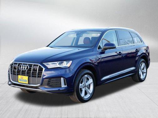 2022 Audi Q7 45 Premium Plus
