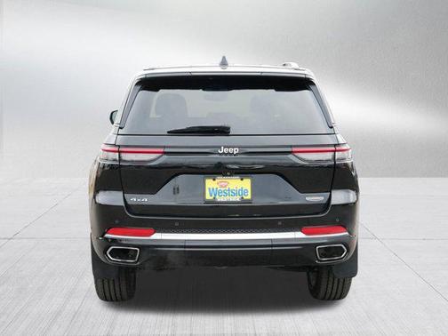 2023 Jeep Grand Cherokee Summit