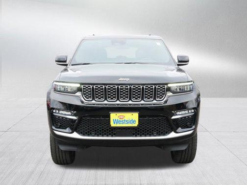 2023 Jeep Grand Cherokee Summit