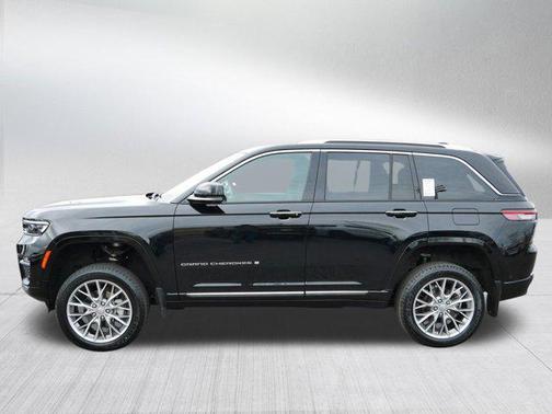 2023 Jeep Grand Cherokee Summit