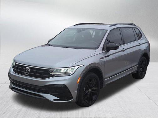 2022 Volkswagen Tiguan 2.0T SE R-Line Black 4MOTION