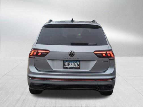 2022 Volkswagen Tiguan 2.0T SE R-Line Black 4MOTION