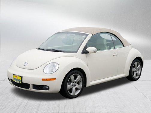 2006 Volkswagen New Beetle 2.5