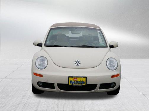 2006 Volkswagen New Beetle 2.5