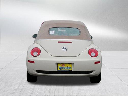 2006 Volkswagen New Beetle 2.5