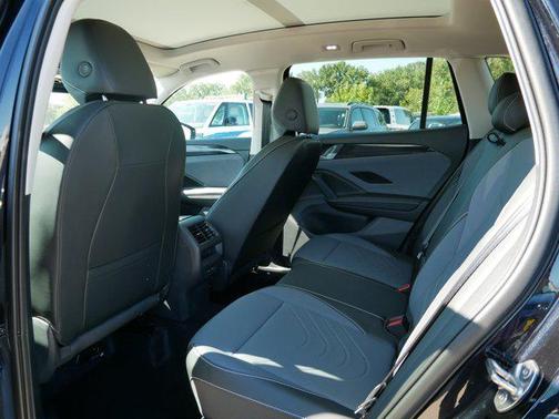2025 Volkswagen Tiguan 2.0T SE 4MOTION