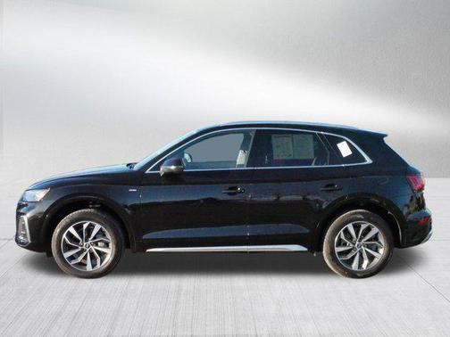 2022 Audi Q5 45 S line Premium Plus
