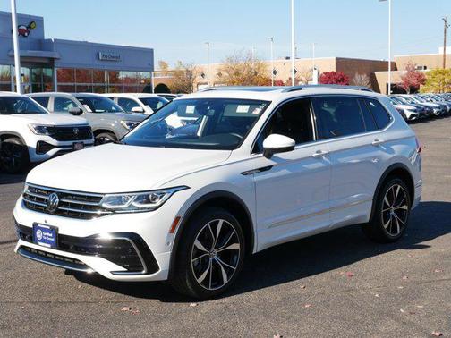2022 Volkswagen Tiguan 2.0T SEL R-Line 4MOTION
