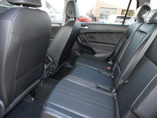 2024 Volkswagen Tiguan 2.0T SE 4MOTION