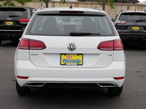 2018 Volkswagen Golf SportWagen TSI S