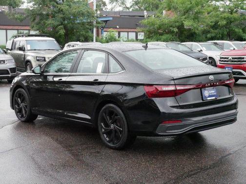 2025 Volkswagen Jetta 1.5T SE