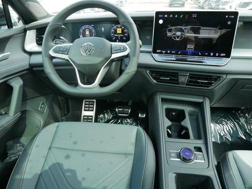 2025 Volkswagen Tiguan 2.0T SE R-Line Black 4MOTION