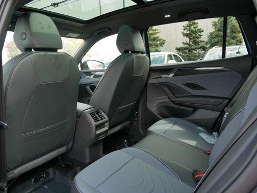 2025 Volkswagen Tiguan 2.0T SE R-Line Black 4MOTION