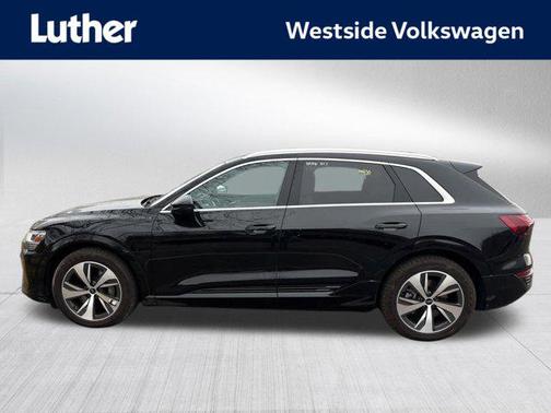 2024 Audi Q8 e-tron Premium Plus