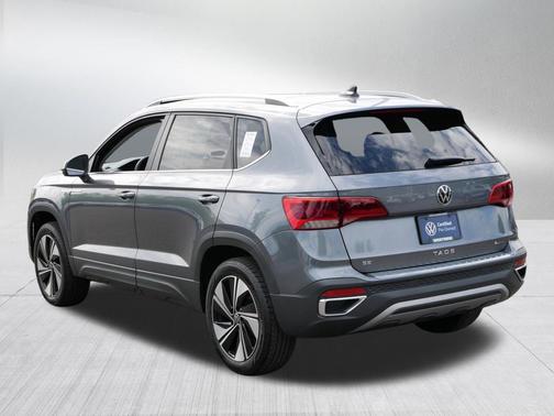 Platinum Gray Metallic 2023 Volkswagen Taos 1.5T SE
