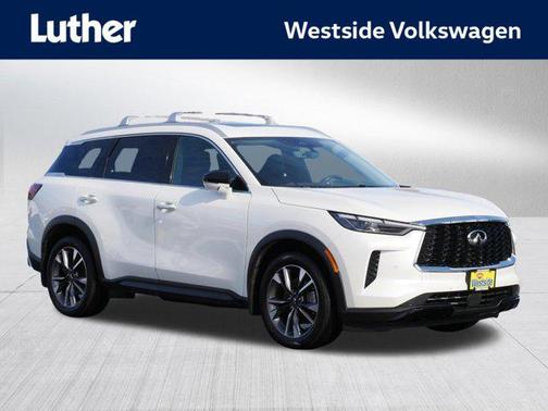 Majestic White 2023 INFINITI QX60 Luxe SUV