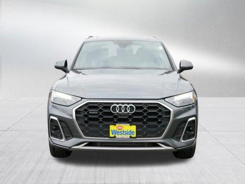 2022 Audi Q5 45 S line Premium Plus