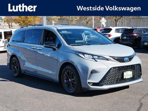 2024 Toyota Sienna XSE 7 Passenger