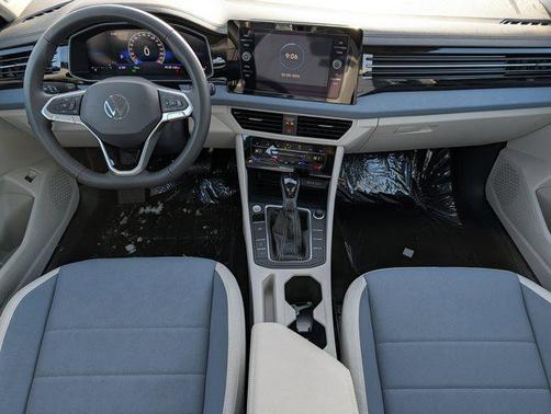 Deep Black Pearl 2026 Volkswagen Jetta 1.4T SE