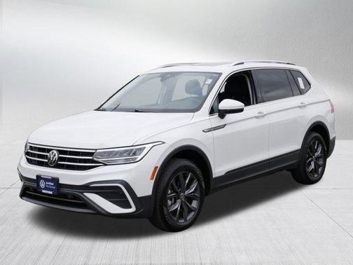 Opal White Pearl 2023 Volkswagen Tiguan 2.0T SE 4MOTION