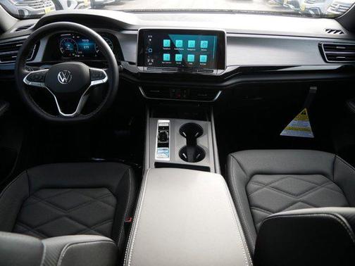 2025 Volkswagen Atlas Cross Sport 2.0T SE