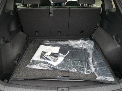 2024 Volkswagen Tiguan 2.0T SE R-Line Black 4MOTION