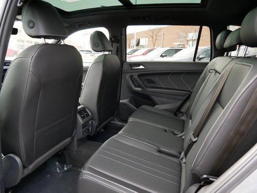 2024 Volkswagen Tiguan 2.0T SE R-Line Black 4MOTION