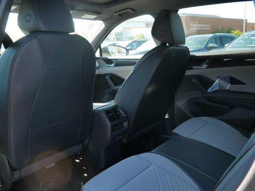 2025 Volkswagen Tiguan 2.0T SE R-Line Black 4MOTION
