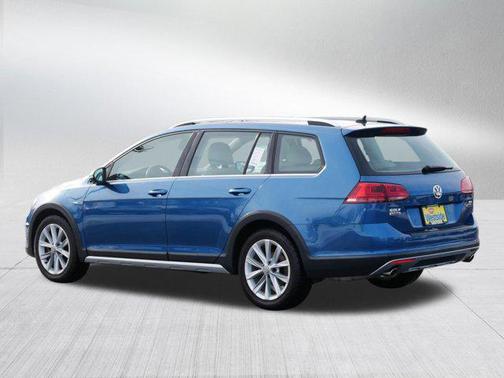 2017 Volkswagen Golf Alltrack TSI SE
