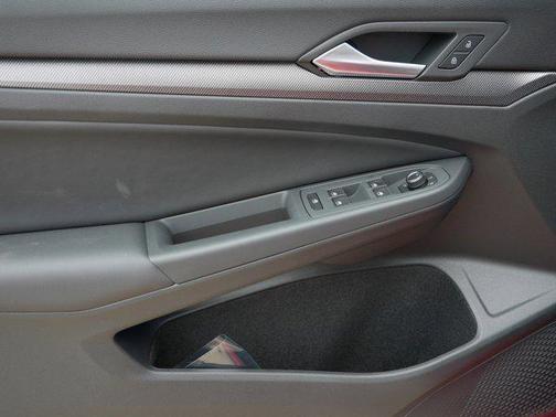 2025 Volkswagen Golf GTI 2.0T SE DSG