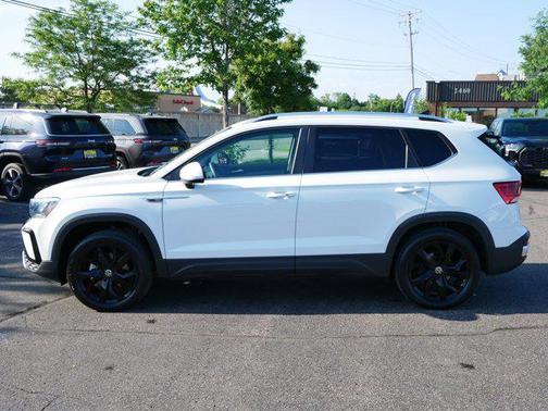 2022 Volkswagen Taos 1.5T SE