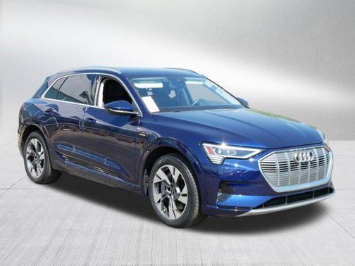 2021 Audi e-tron Premium