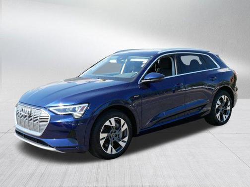 2021 Audi e-tron Premium