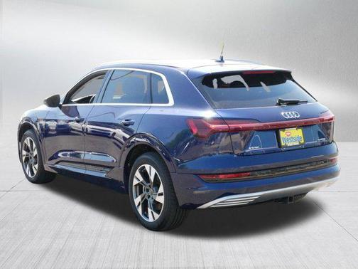 2021 Audi e-tron Premium
