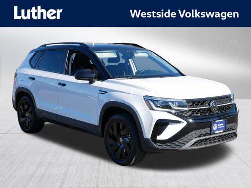2024 Volkswagen Taos 1.5T SE Black