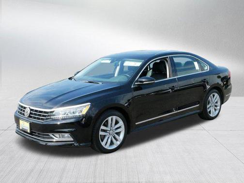 2016 Volkswagen Passat 1.8T SEL