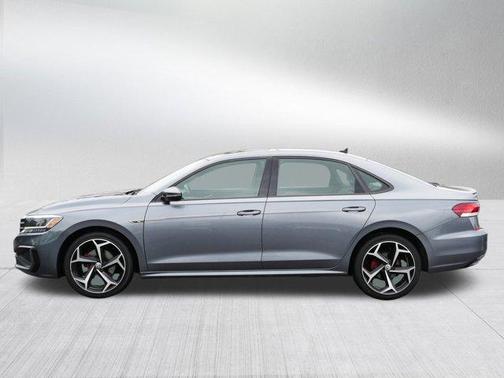 2021 Volkswagen Passat 2.0T R-Line