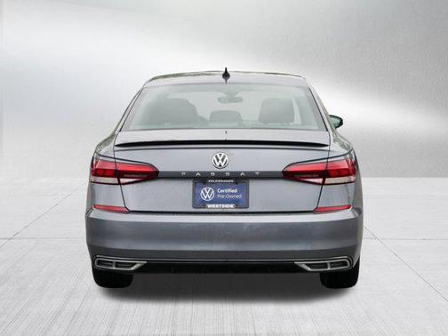 2021 Volkswagen Passat 2.0T R-Line