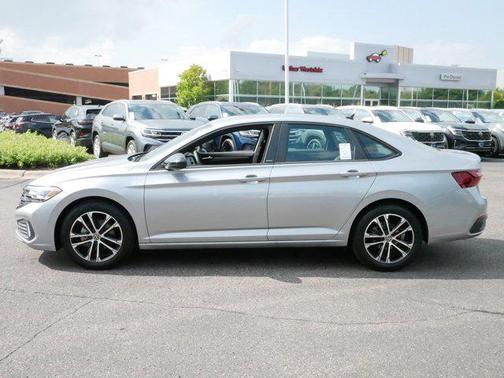 2024 Volkswagen Jetta 1.5T Sport