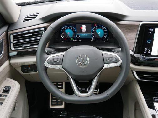 2026 Volkswagen Atlas 2.0T SEL Premium R-Line 4MOTION