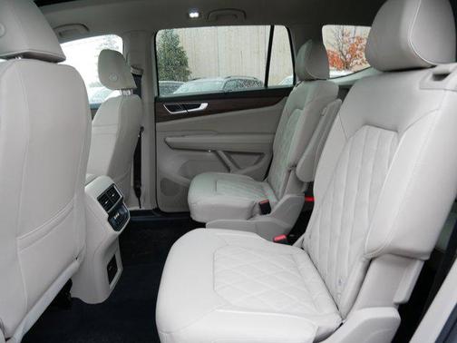 2026 Volkswagen Atlas 2.0T SEL Premium R-Line 4MOTION