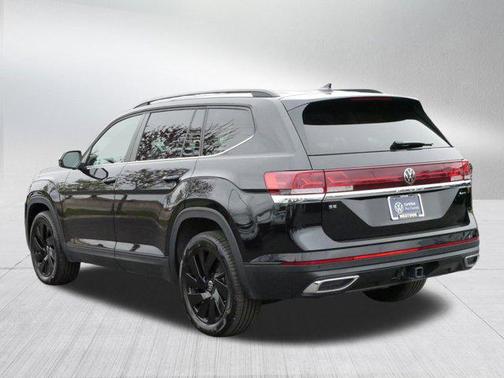 2024 Volkswagen Atlas 2.0T SE w/Technology 4MOTION