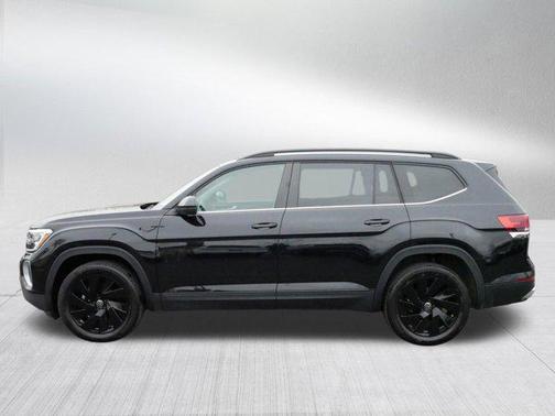 2024 Volkswagen Atlas 2.0T SE w/Technology 4MOTION