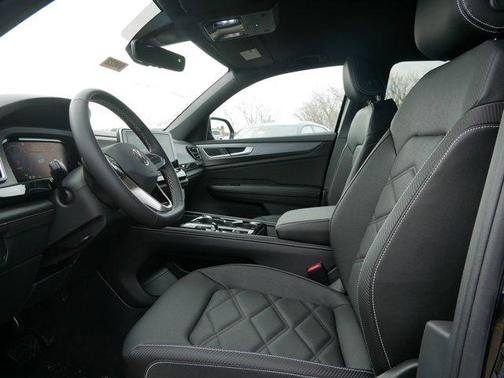 2026 Volkswagen Atlas Cross Sport 2.0T SE w/Technology 4MOTION