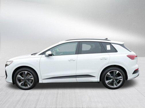 2024 Audi Q4 e-tron Prestige 55 quattro