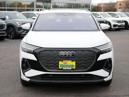 2024 Audi Q4 e-tron Prestige 55 quattro